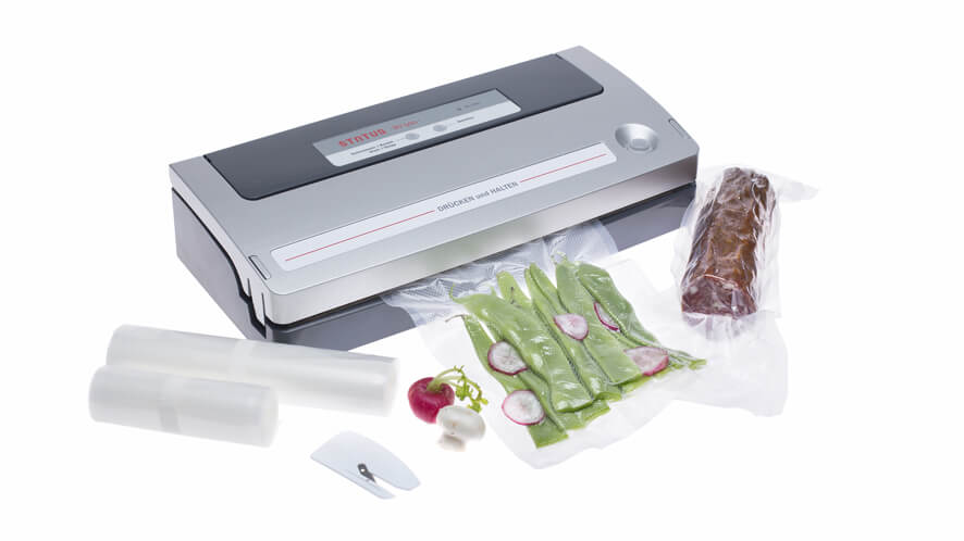 BV500_SV_stročji Siva različica vakuumirke BV500 z zavakuumiranim stročjim fižolom in suho salamo.