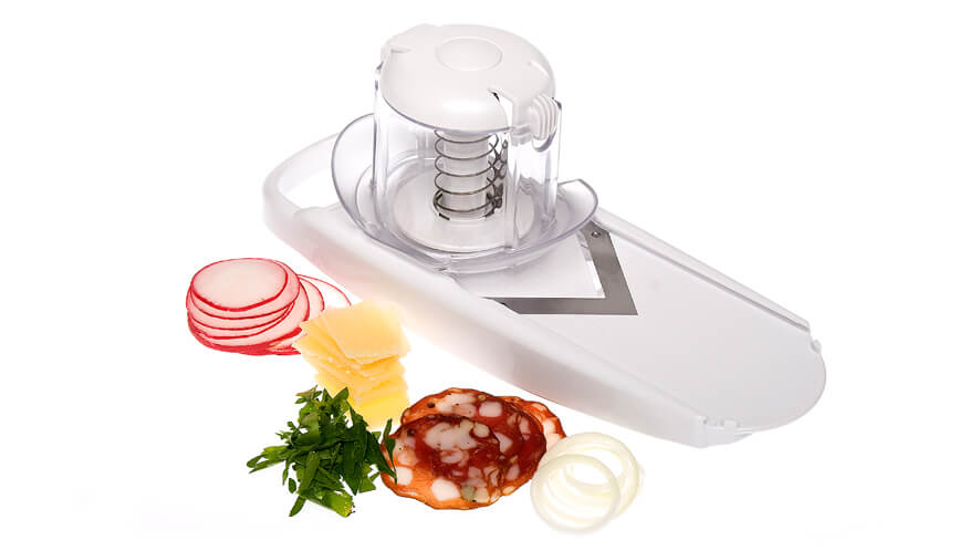 Rezinar mini_BE_z živili Mini rezalnik rezinar v beli barvi z živili.