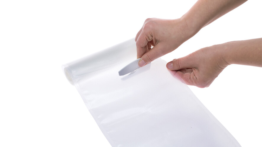 Ožja folija_rezanje Prikaz rezanja ožje folije v roli.