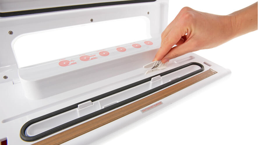 HV100_kanal za nož_ vakumski aparat status hv100 rezanje folije