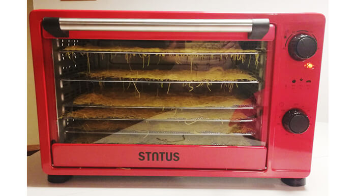 Rezanci se v sušilniku posušijo hitreje kot na zraku.